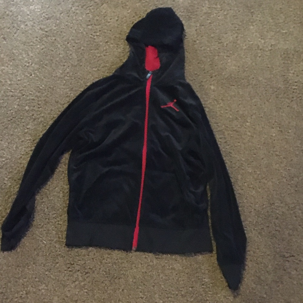 Clothes - Picture 3 of 16